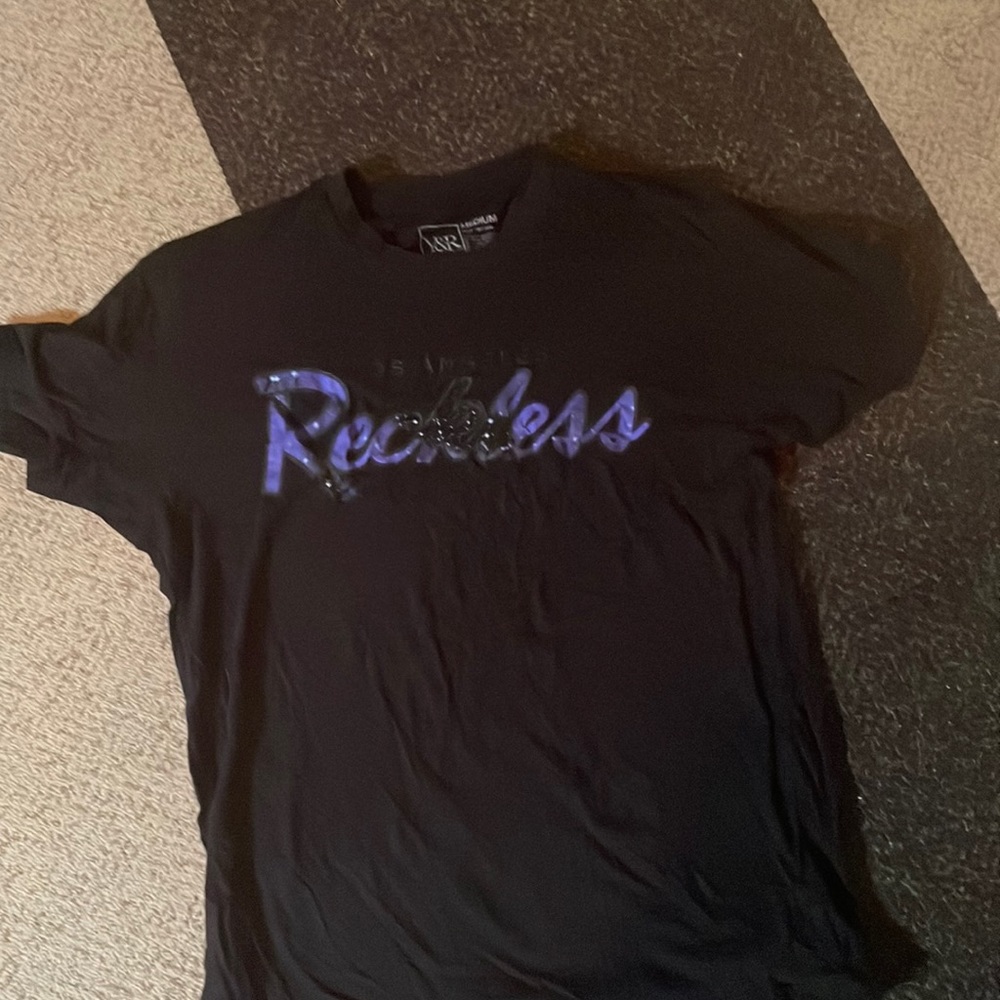 Young and Reckless short sleeve t-shirt size medium